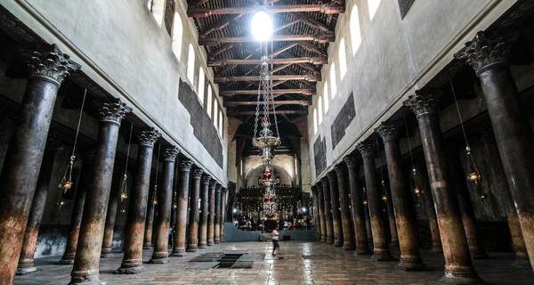 Donatori cercansi per colonne Natività Betlemme